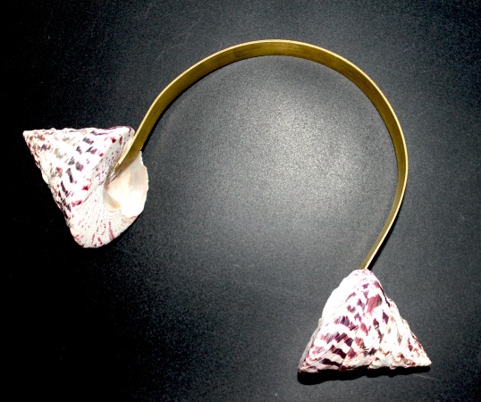 Pink Conches. 20 X 31 X 20 cm. Brass.